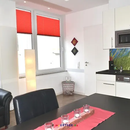 Kurpromenade 8 Strandlaeufer Apartament Timmendorfer Strand